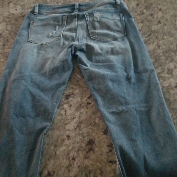 Distressed ankle length jeans - Picture 2 of 2